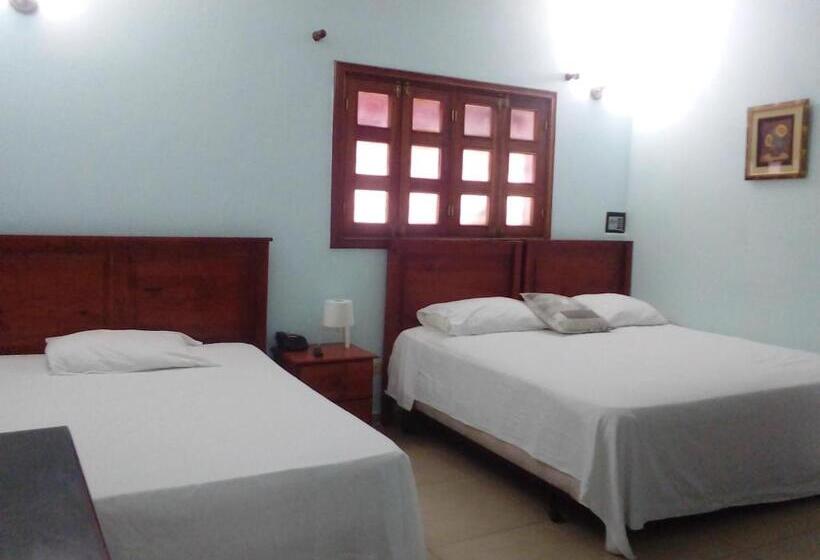 اتاق لوکس چهار تخته, Aluge