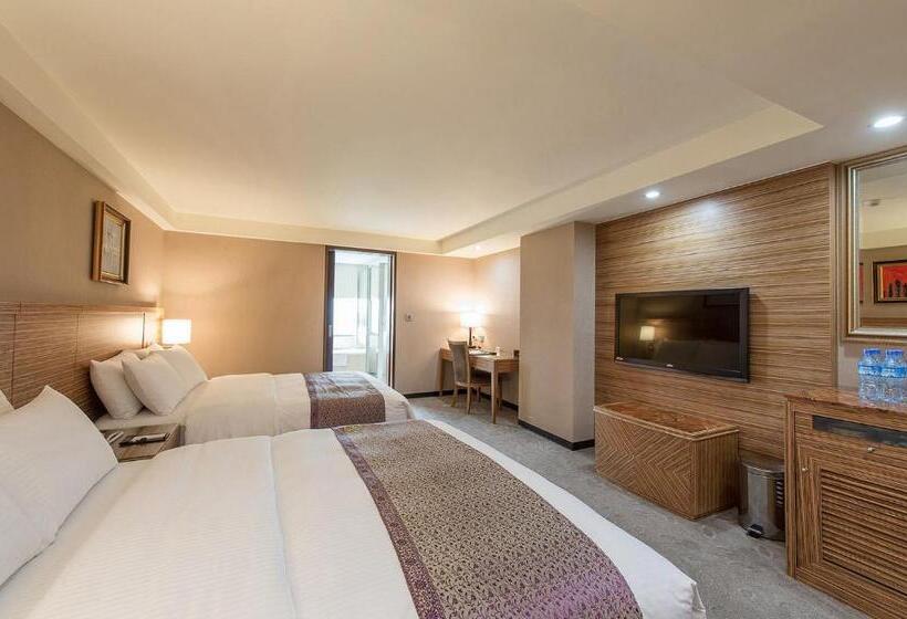 اتاق خانوادگی, Arsma