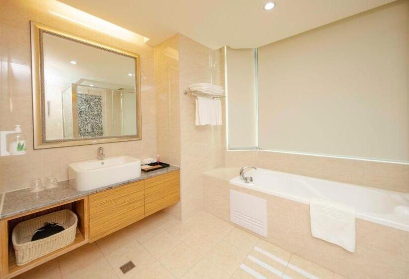 اتاق خانوادگی, Arsma