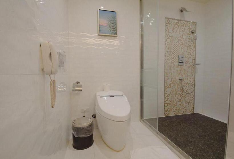 اتاق استاندارد چهار تخته با چشمانداز دریا, Arsma