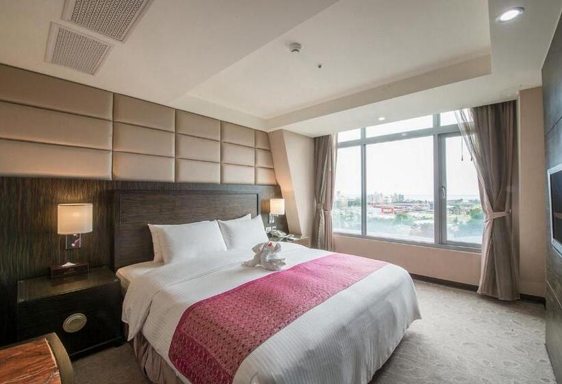 اتاق استاندارد چهار تخته با چشمانداز دریا, Arsma