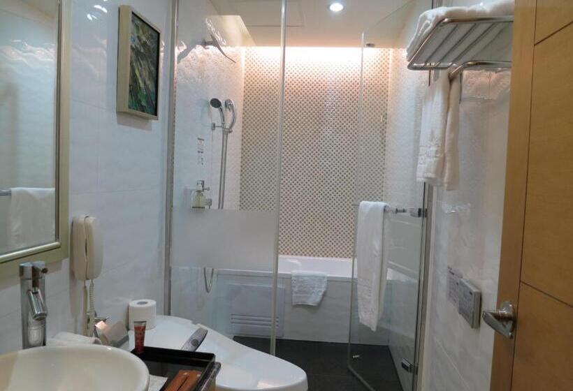 اتاق لوکس, Arsma