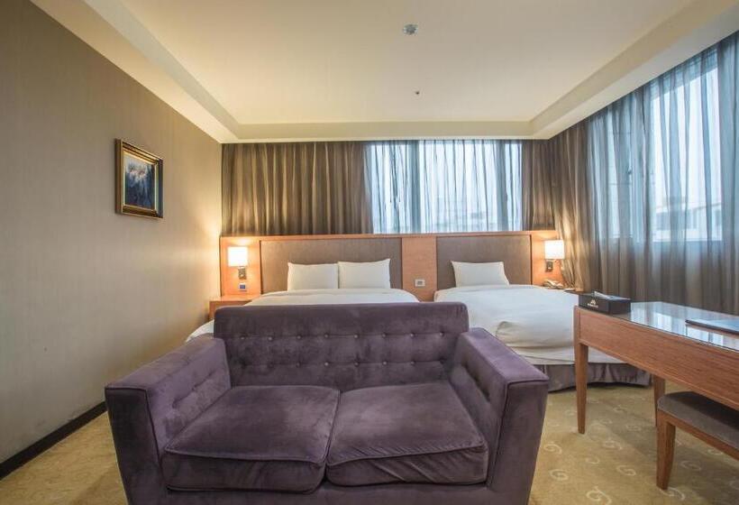 اتاق خانوادگی, Arsma