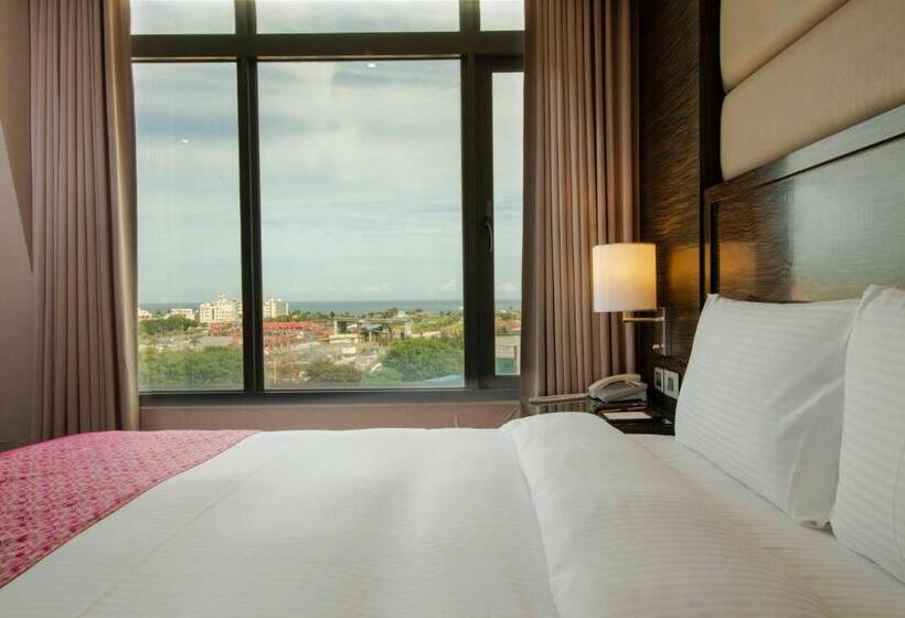 اتاق استاندارد چهار تخته با چشمانداز دریا, Arsma