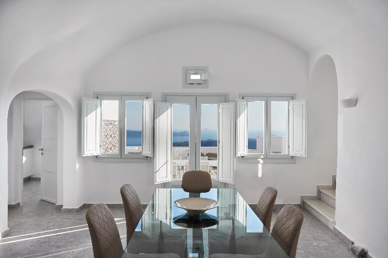 اتاق استاندارد چهار تخته, Arsma