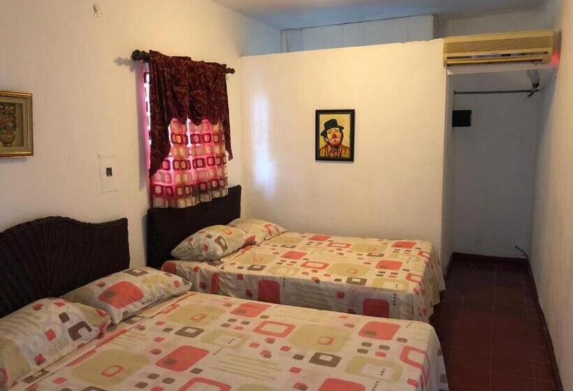 스탠다드 룸 더블 침대 2개, Bocachica Beach