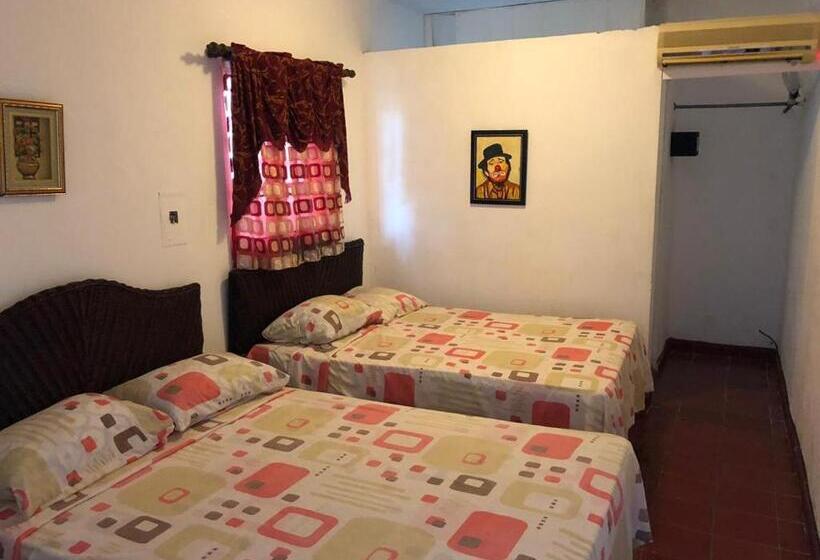 스탠다드 룸 더블 침대 2개, Bocachica Beach