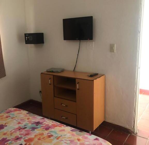 이코노미 룸, Bocachica Beach