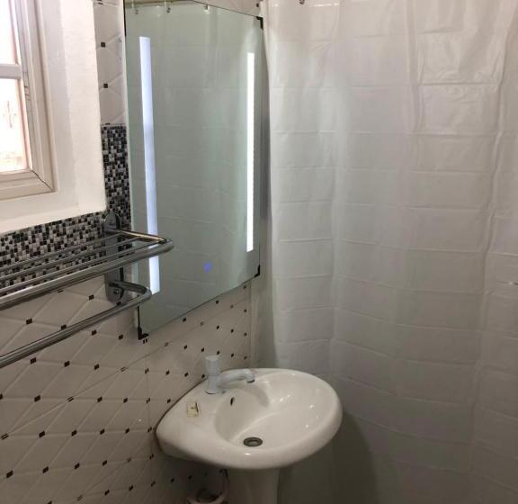 이코노미 룸, Bocachica Beach