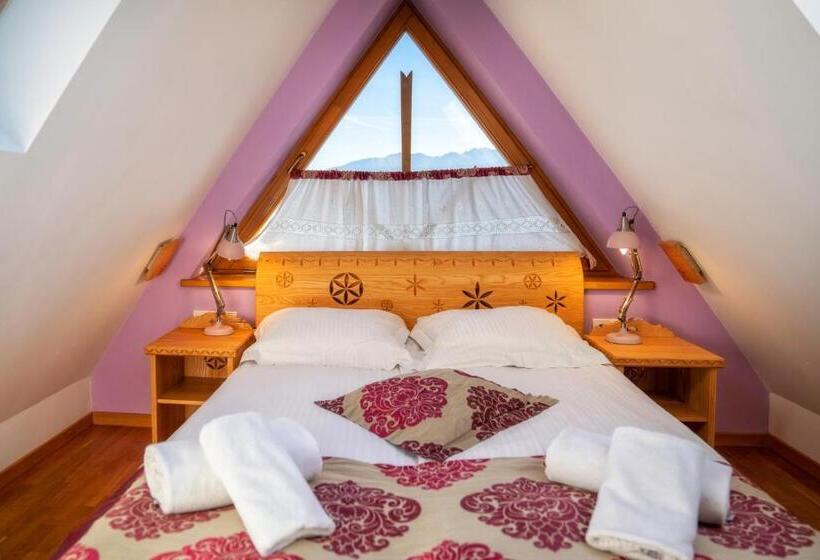 ジュニアスイート, Butorowy Dwór