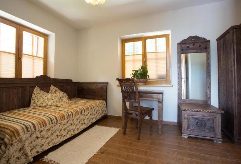 テラス付きマウンテンビュースイート, Butorowy Dwór