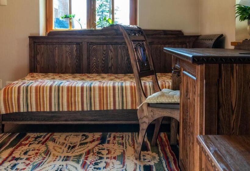 テラス付きマウンテンビュースイート, Butorowy Dwór