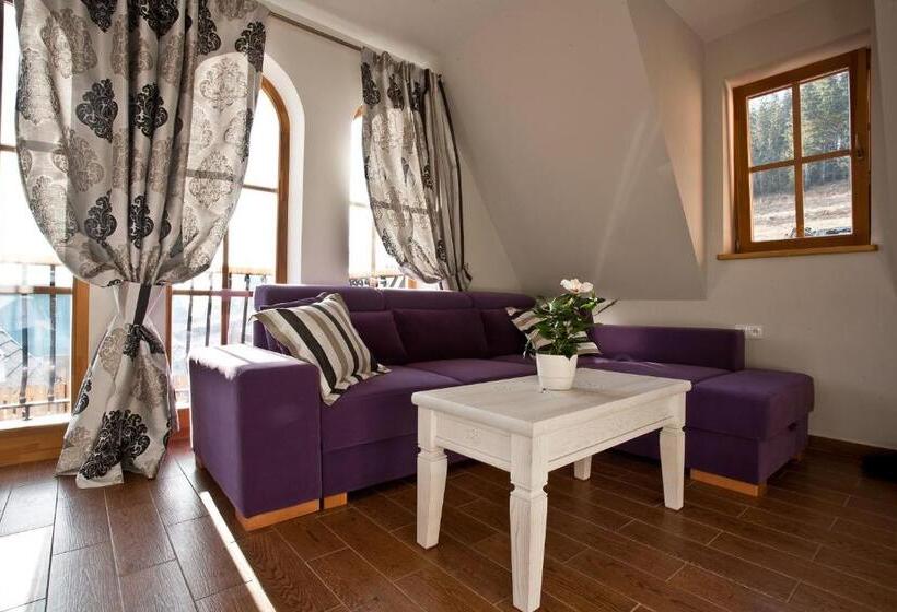 סוויטה אקזקיוטיב, Butorowy Dwór