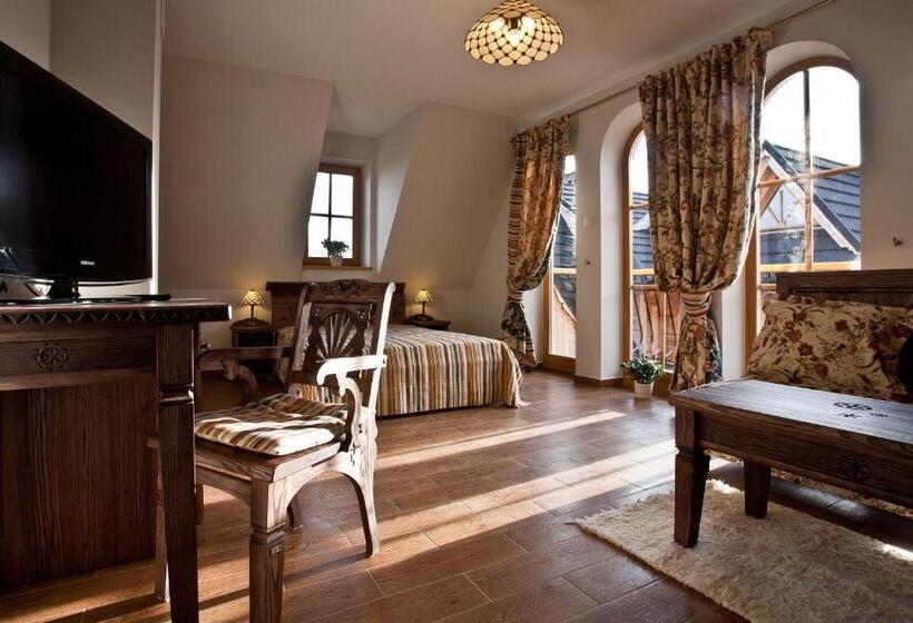 エクゼクティブスイート, Butorowy Dwór