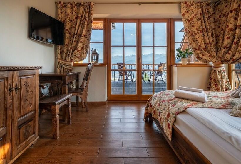 ジュニアスイート, Butorowy Dwór