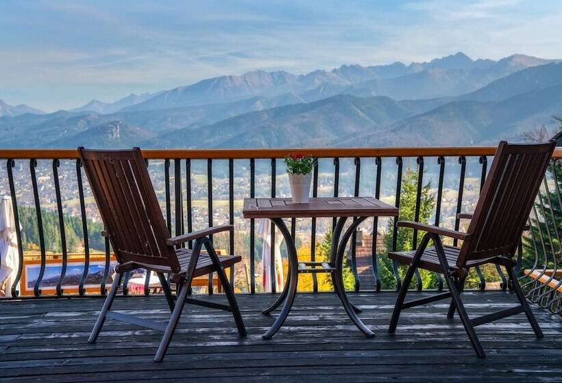 ジュニアスイート, Butorowy Dwór