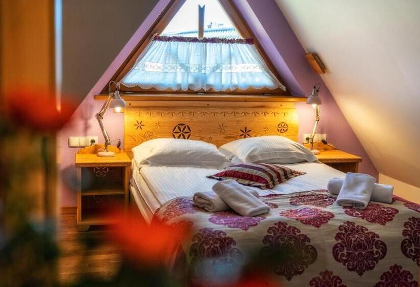 ジュニアスイート, Butorowy Dwór