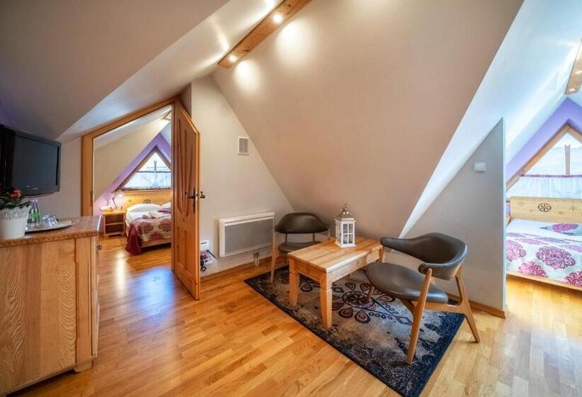 ジュニアスイート, Butorowy Dwór