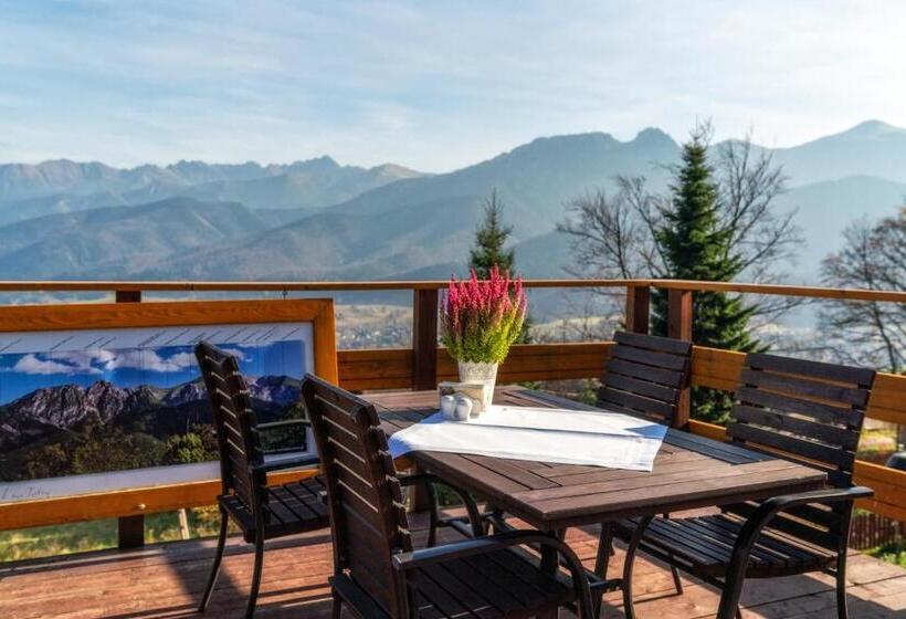 ジュニアスイート, Butorowy Dwór