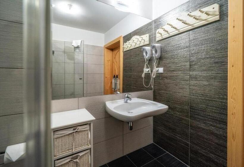 סוויטה עם טרסה נוף להרים, Butorowy Dwór