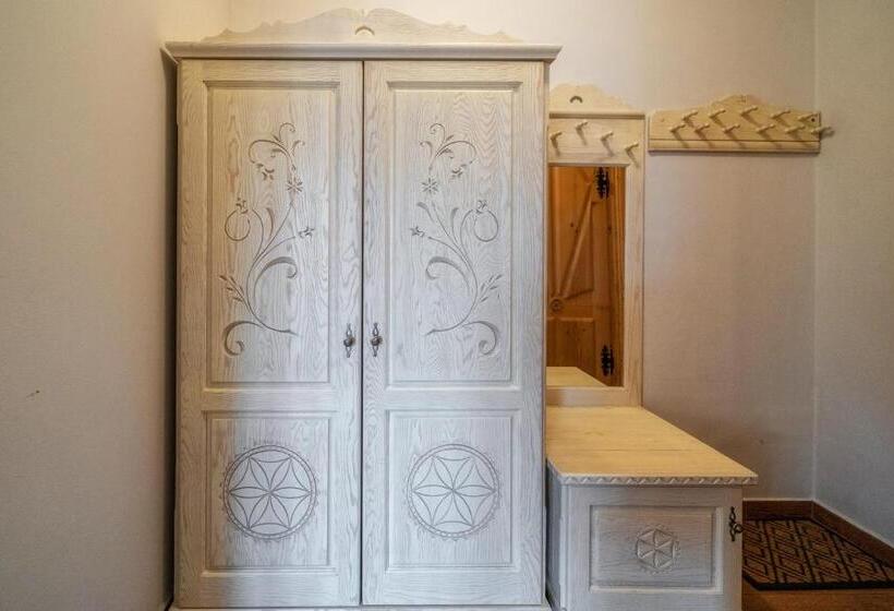 エクゼクティブスイート, Butorowy Dwór