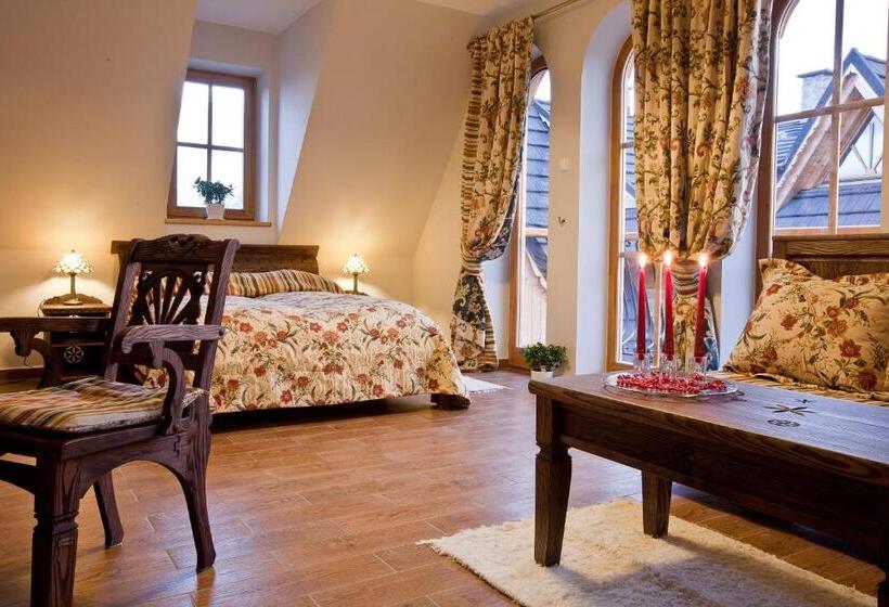 エクゼクティブスイート, Butorowy Dwór