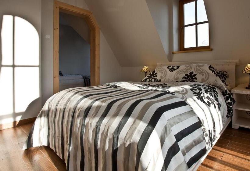 エクゼクティブスイート, Butorowy Dwór