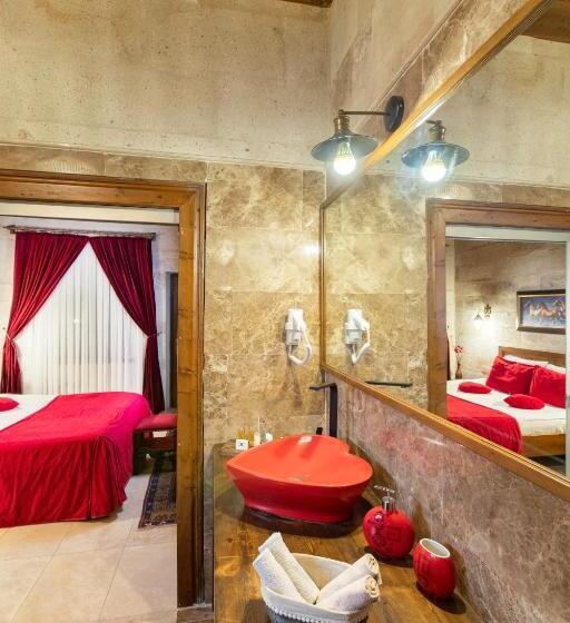 غرفة قياسية مزوَّدة بجاكوزي, Doors Of Cappadocia Special Cave