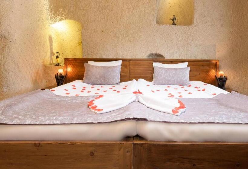 غرفة قياسية مزوَّدة بجاكوزي, Doors Of Cappadocia Special Cave