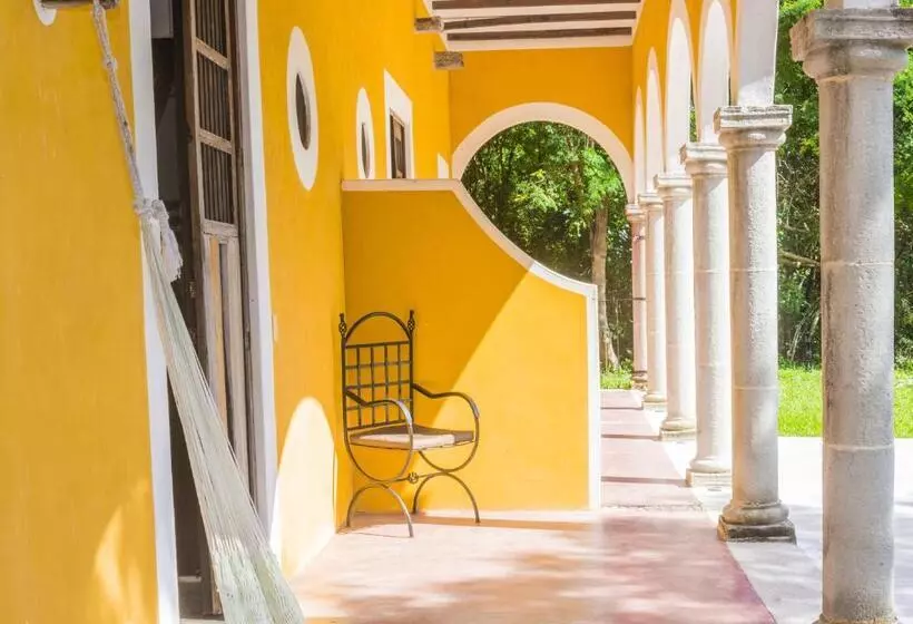 デラックスルーム, Hacienda Ticum