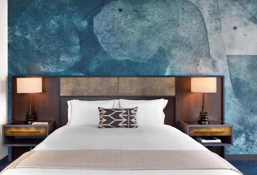 استودیوی استاندارد, Van Zandt