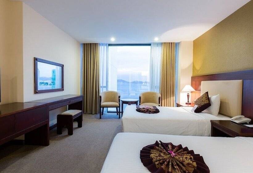 اتاق لوکس با چشم‌انداز دریا, Muong Thanh Grand Nha Trang