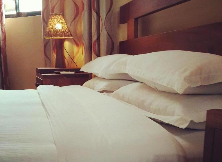 سوییت اجرایی, Nile Village Hotel & Spa