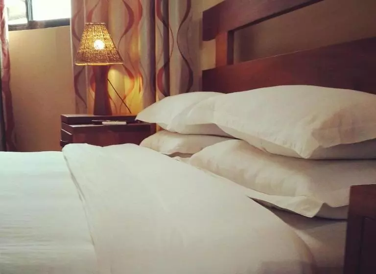 سوییت اجرایی, Nile Village Hotel & Spa