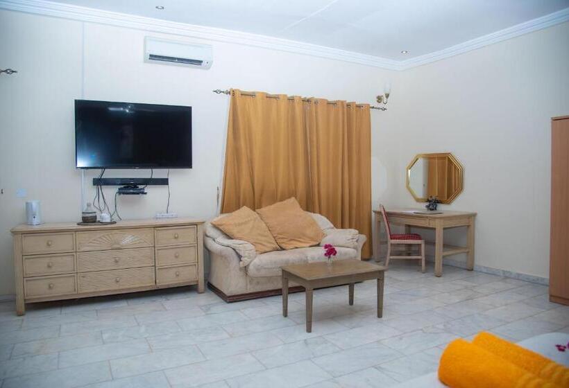 سوییت سوپریور با چشم‌انداز دریا, Ocean Villa Heights