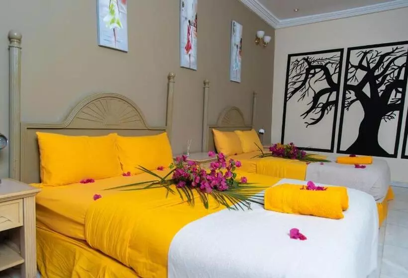 سوییت سوپریور با چشم‌انداز دریا, Ocean Villa Heights