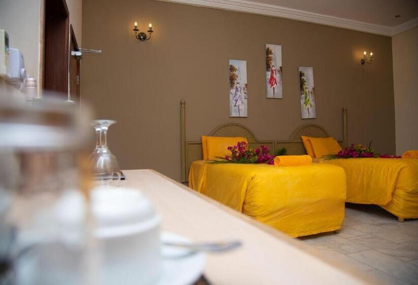 اتاق لوکس, Ocean Villa Heights