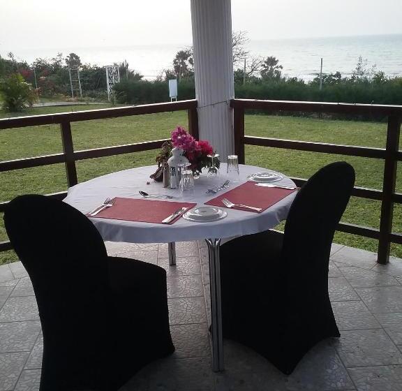 اتاق لوکس, Ocean Villa Heights