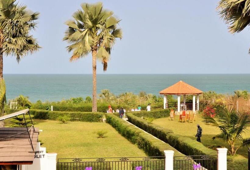 اتاق لوکس سه تخته, Ocean Villa Heights