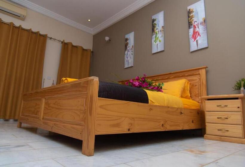 اتاق لوکس سه تخته, Ocean Villa Heights