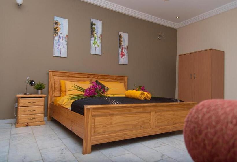 اتاق لوکس سه تخته, Ocean Villa Heights