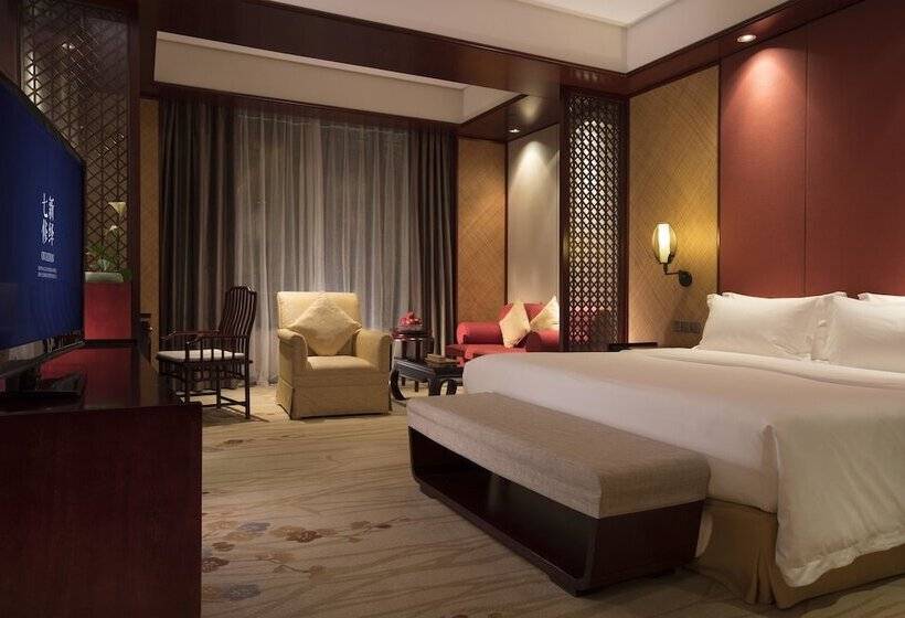 Номер Superior, Ovation Seven Cultivation