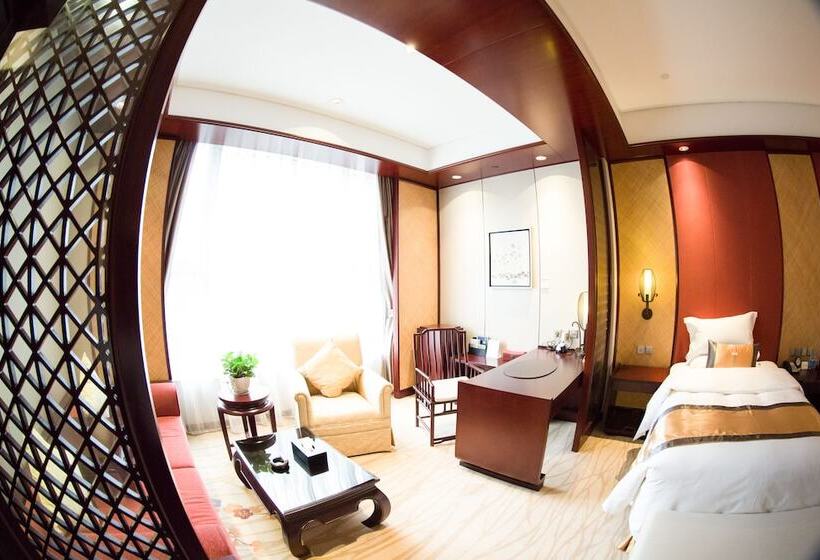 Номер Superior, Ovation Seven Cultivation