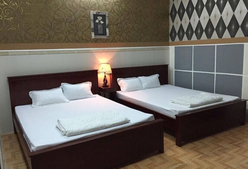 اتاق استاندارد, Phat Tai