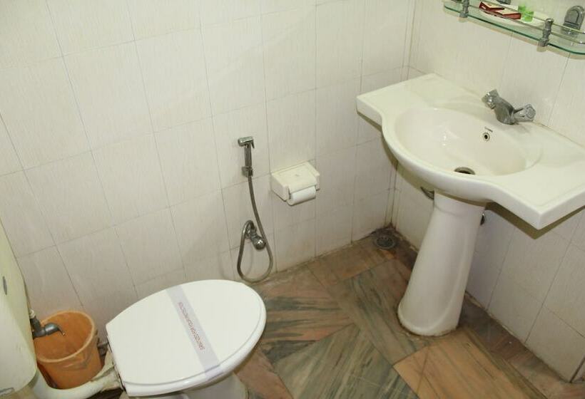 اتاق اجرایی, R.k International