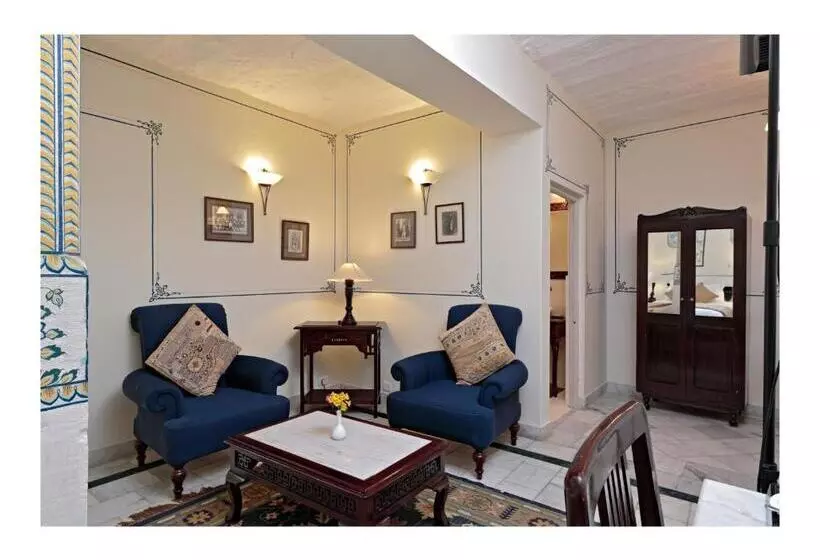 Chambre Deluxe, Rohet Garh