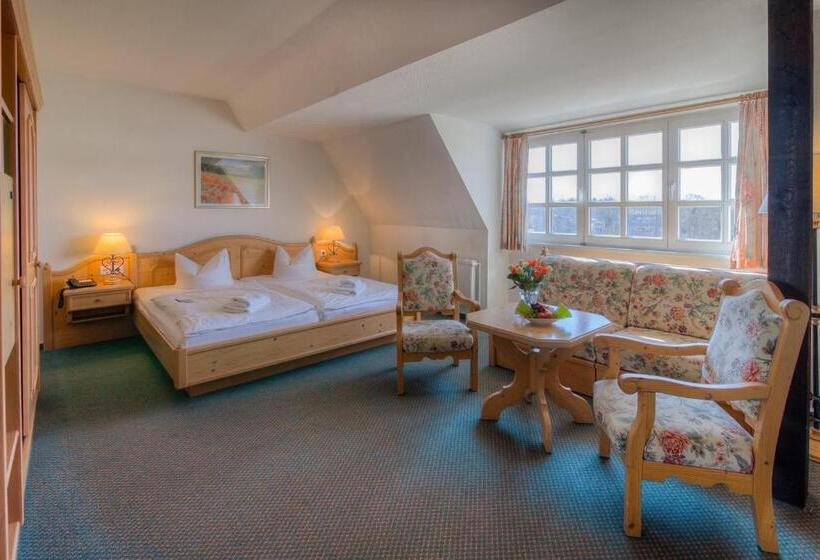 Номер Стандарт, Schloss Herrenstein