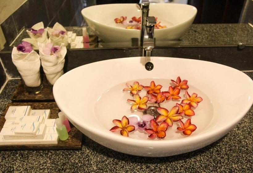 חדר דלוקס, Sea Breeze Resort