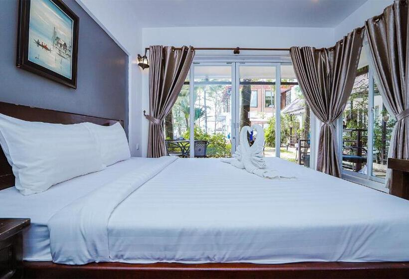 חדר דלוקס, Sea Breeze Resort