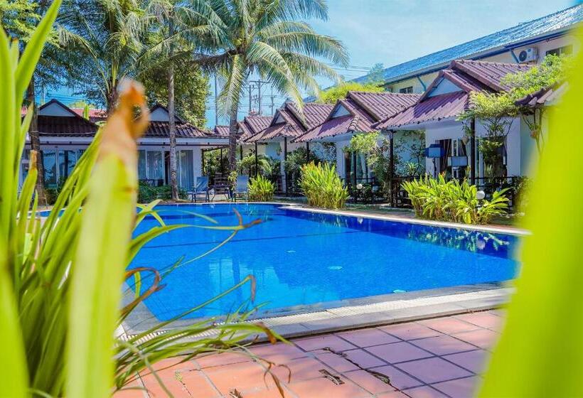 חדר דלוקס, Sea Breeze Resort